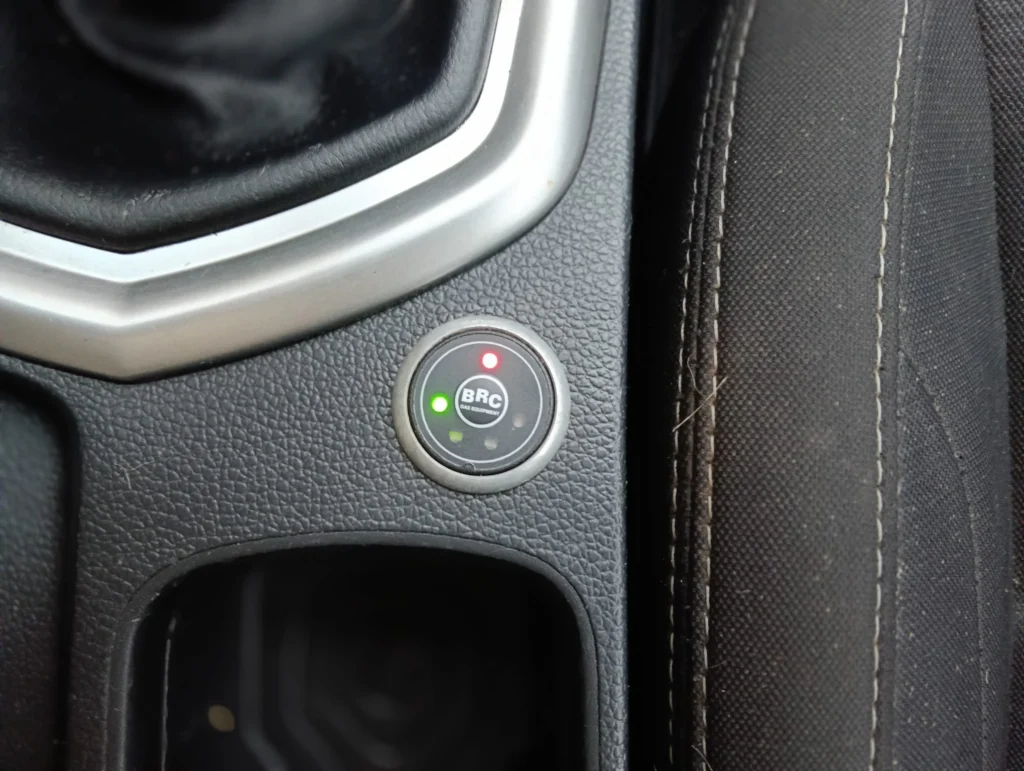 Ssangyong Tivoli usato MCMcecchinauto