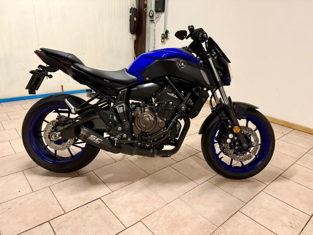 Yamaha MT07 usato MCMcecchinauto