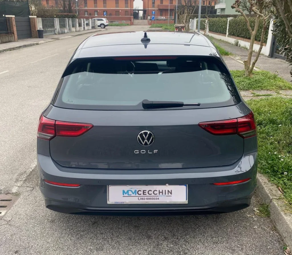 Volkswagen Golf 8 usato MCMcecchinauto
