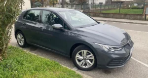 Volkswagen Golf 8 usato MCMcecchinauto
