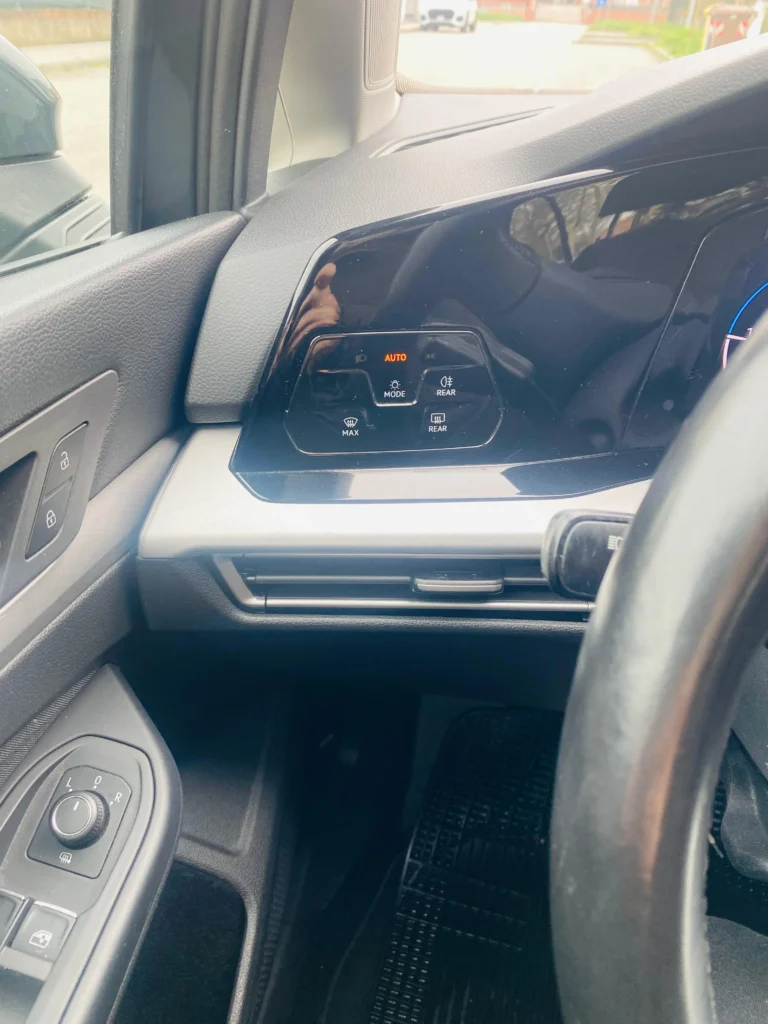 Volkswagen Golf 8 usato MCMcecchinauto