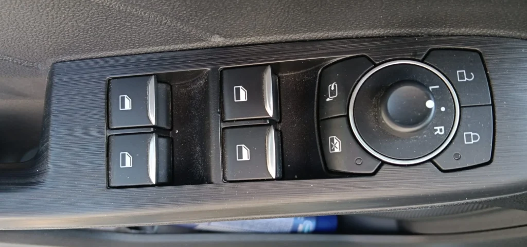 Ford KUGA usato MCMcecchinauto