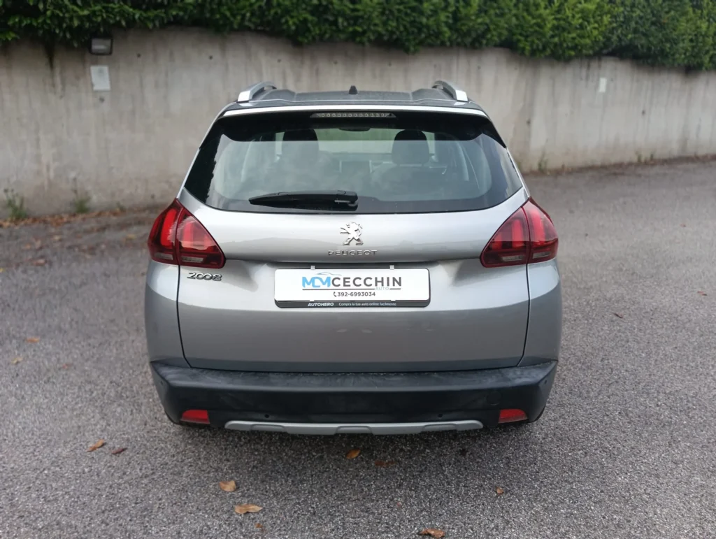 Peugeot 2008 usato MCMcecchinauto