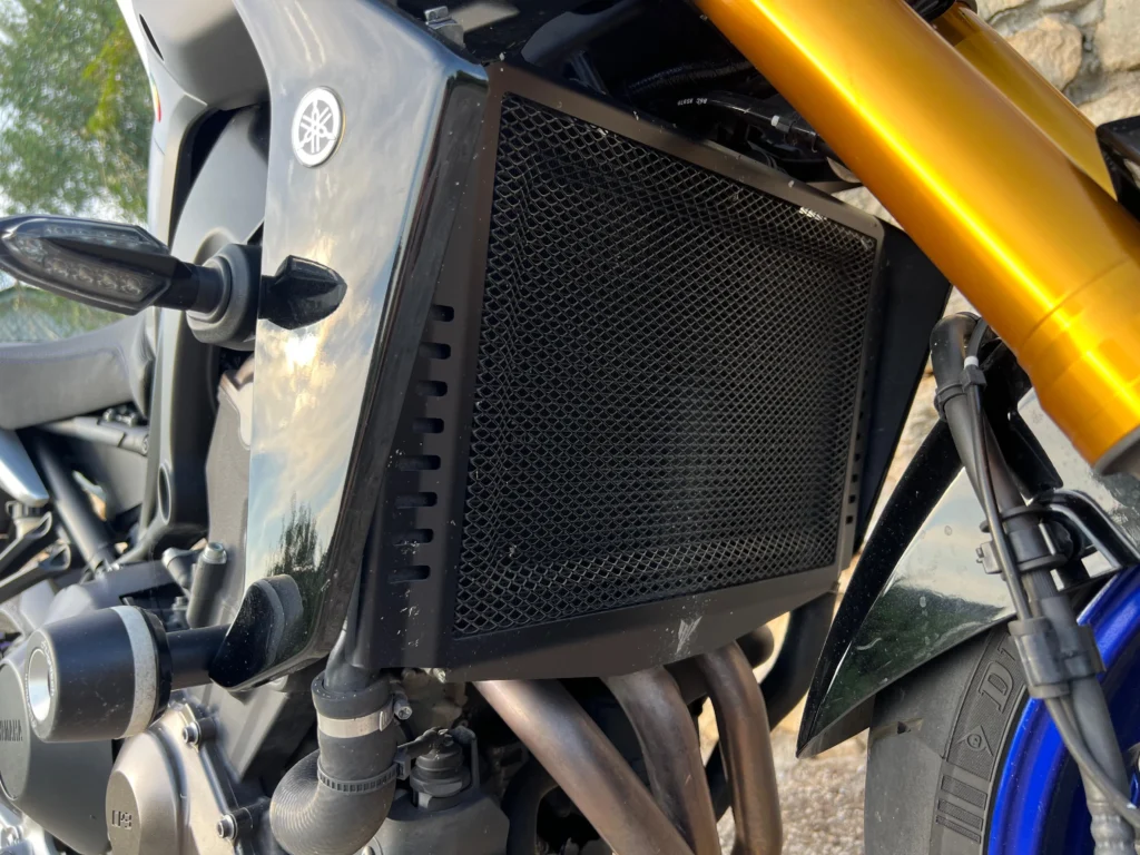 Yamaha MT09 usato MCMcecchinauto