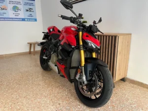 Ducati STREETFIGHTER V4S usato MCMcecchinauto