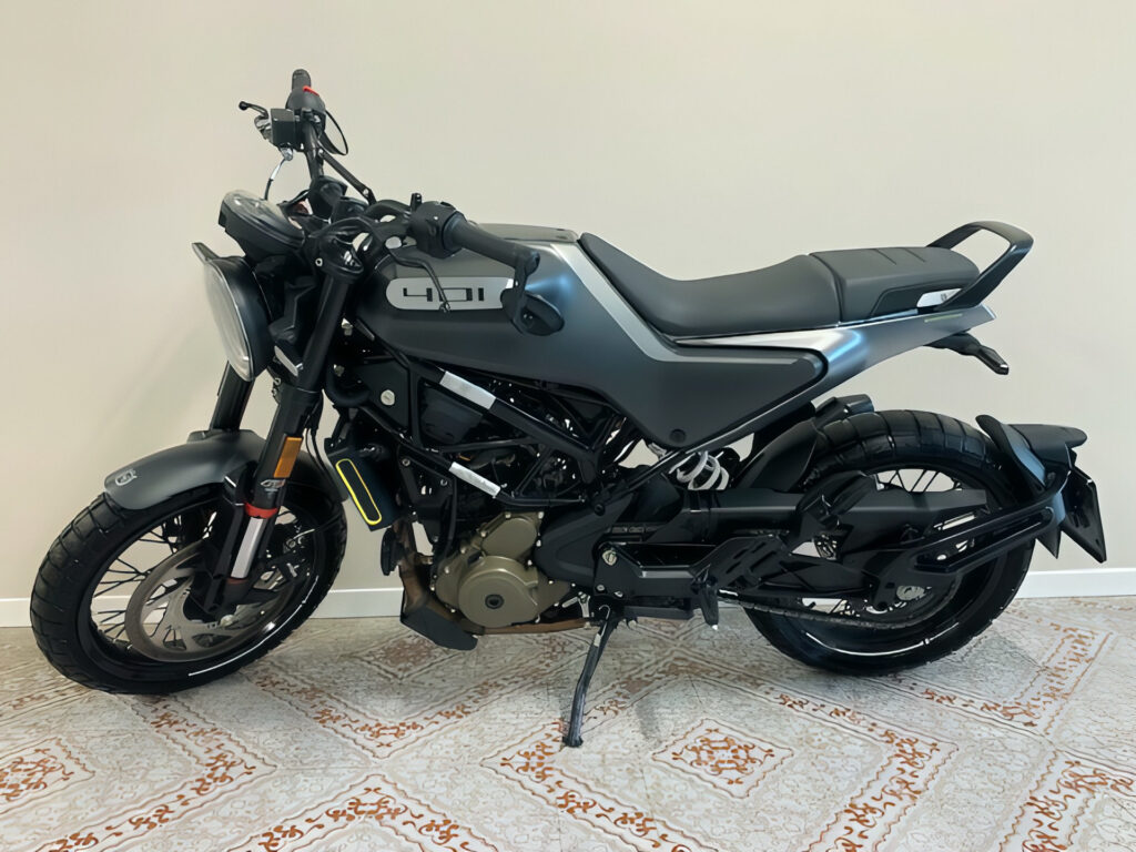 Husqvarna Svartpilen 401 usato MCMcecchinauto