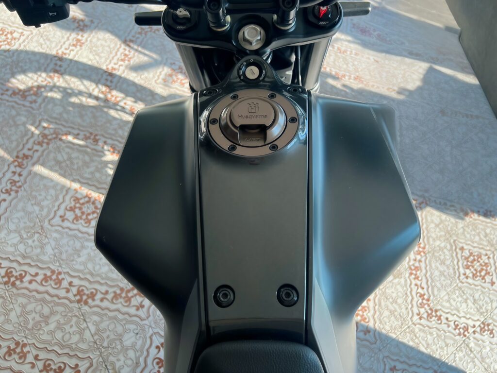 Husqvarna Svartpilen 401 usato MCMcecchinauto