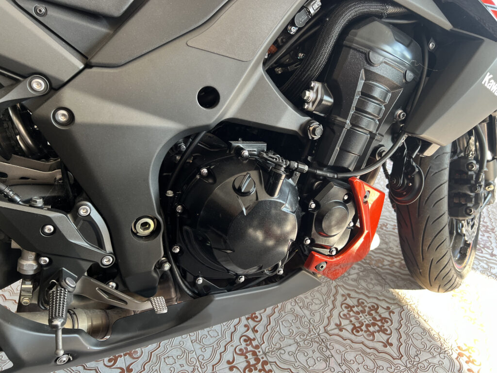 Kawasaki Z 1000 usato MCMcecchinauto