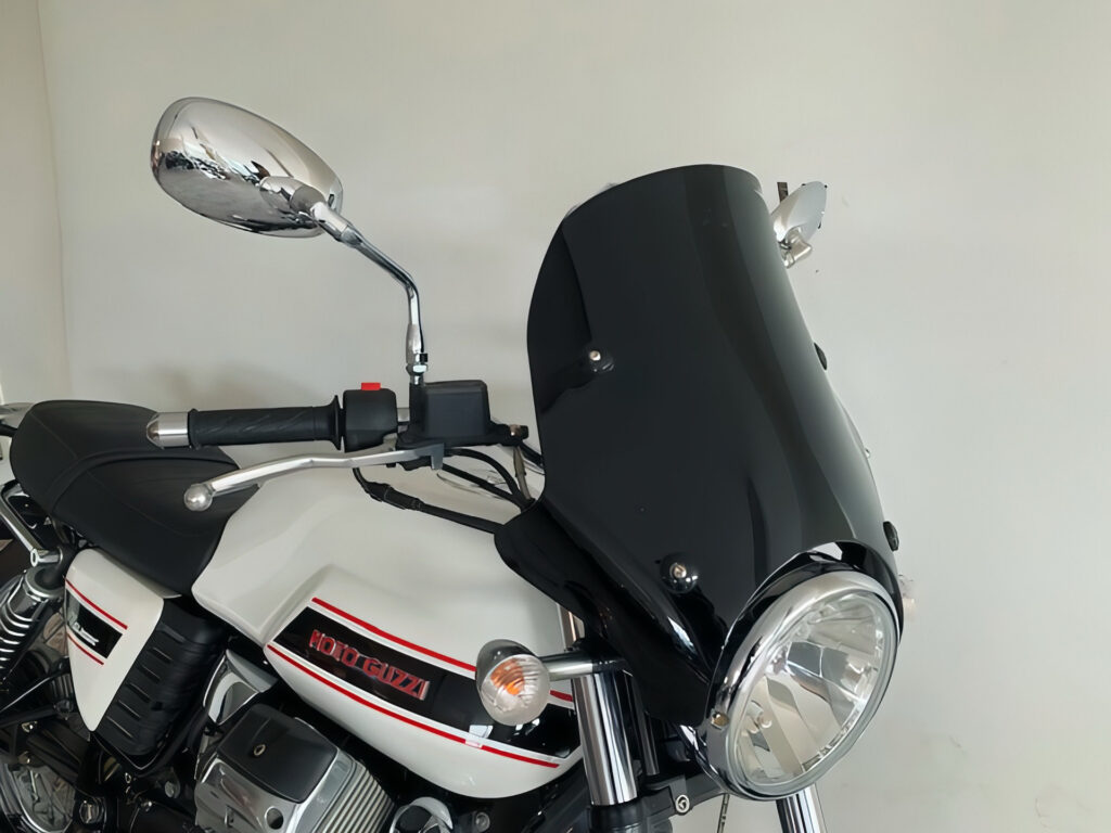 Moto Guzzi CLASSIC V7 usato MCMcecchinauto