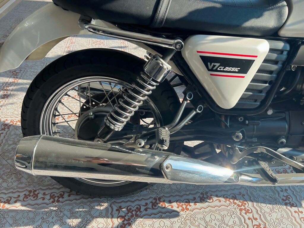 Moto Guzzi CLASSIC V7 usato MCMcecchinauto