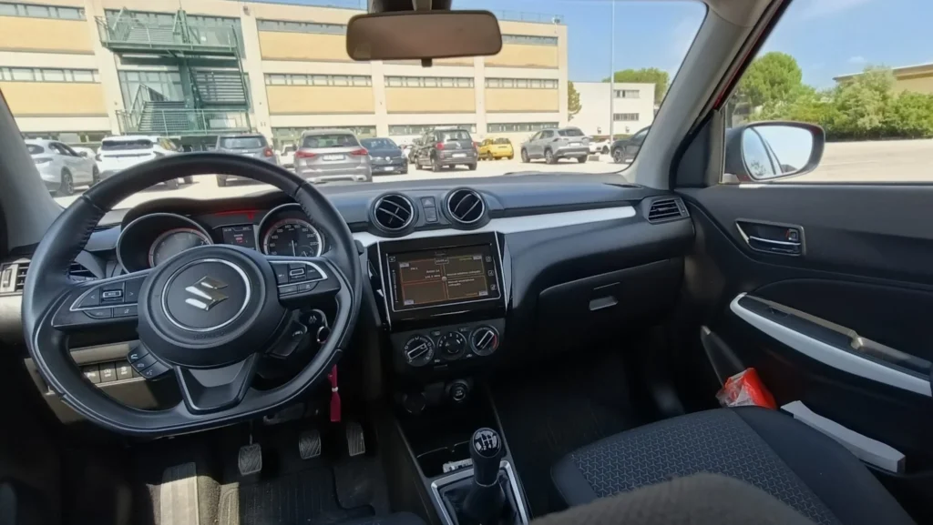 Suzuki Swift usato MCMcecchinauto