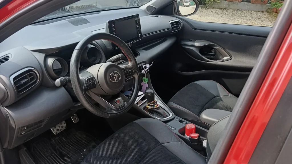 Toyota Yaris usato MCMcecchinauto