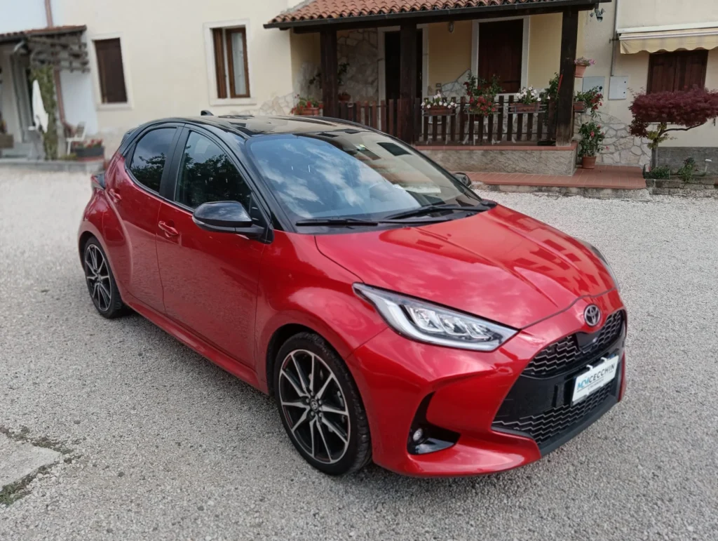 Toyota Yaris usato MCMcecchinauto