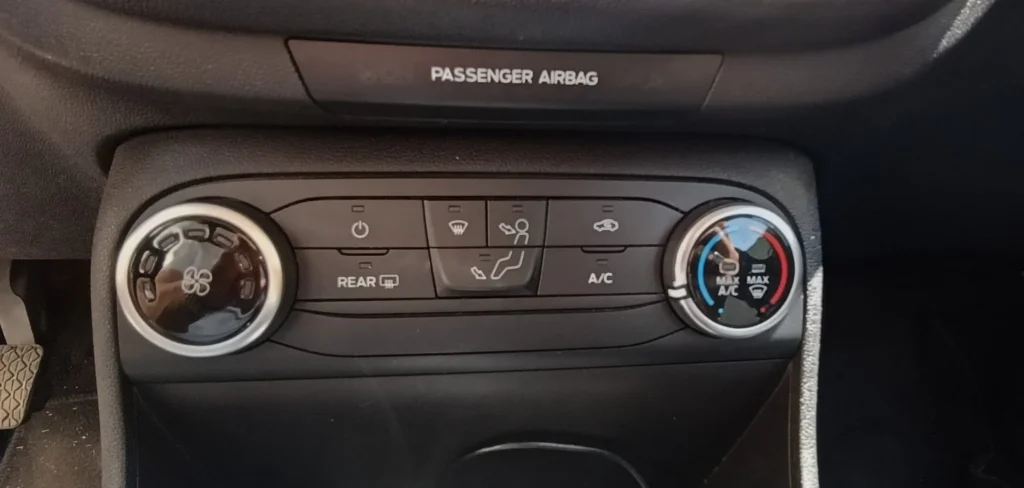 Ford Fiesta usato MCMcecchinauto
