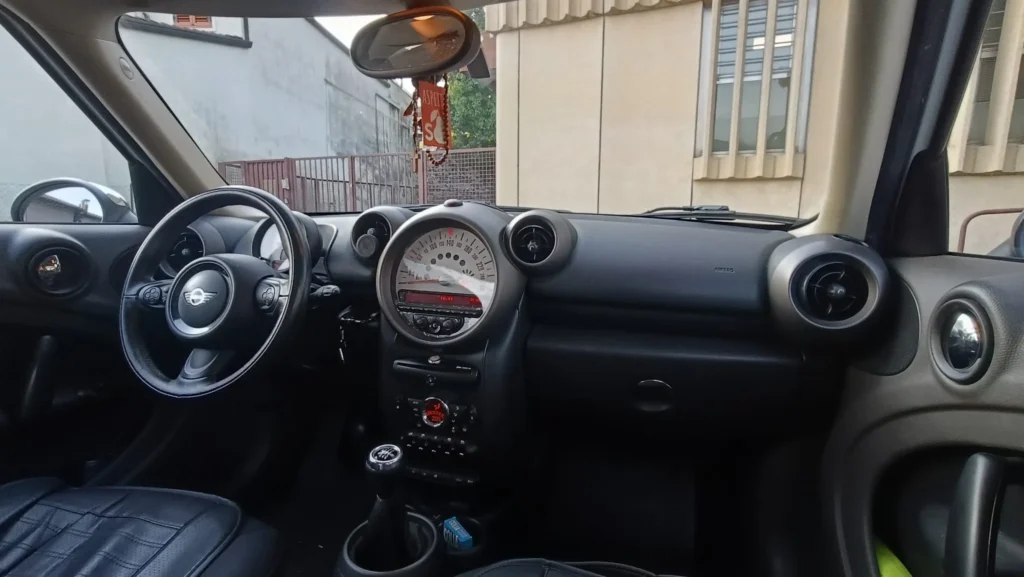 Mini COOPER COUNTRYMAN usato MCMcecchinauto