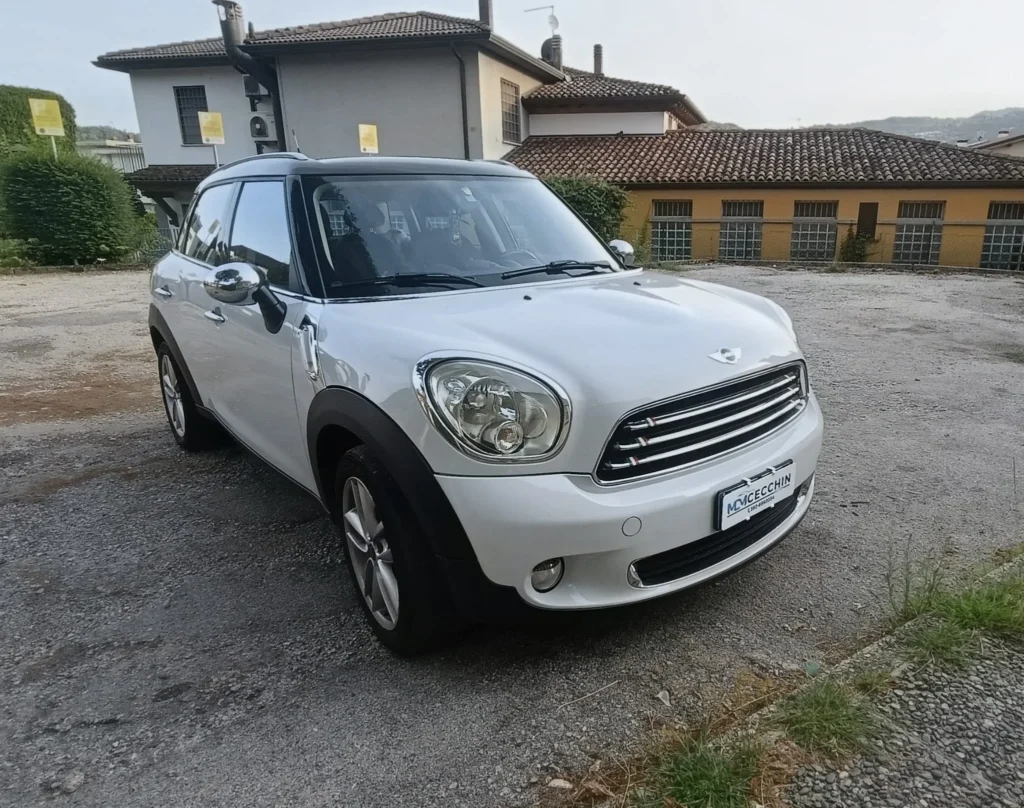 Mini COOPER COUNTRYMAN usato MCMcecchinauto