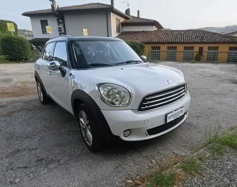 Mini COOPER COUNTRYMAN