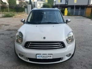 Mini COOPER COUNTRYMAN usato MCMcecchinauto