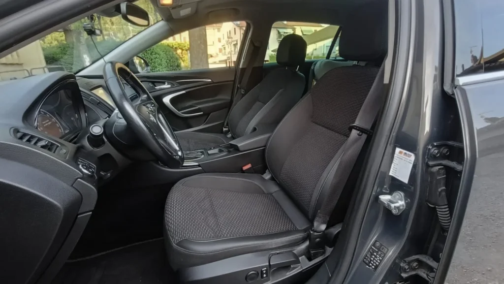 Opel Insignia Sports Tourer SW usato MCMcecchinauto