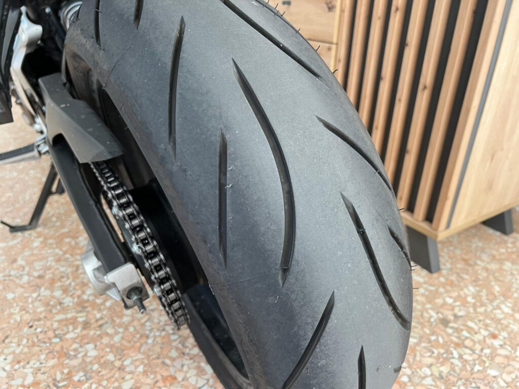 Yamaha MT 07 usato MCMcecchinauto