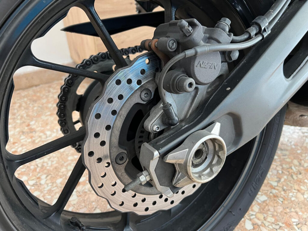 Yamaha MT 07 usato MCMcecchinauto