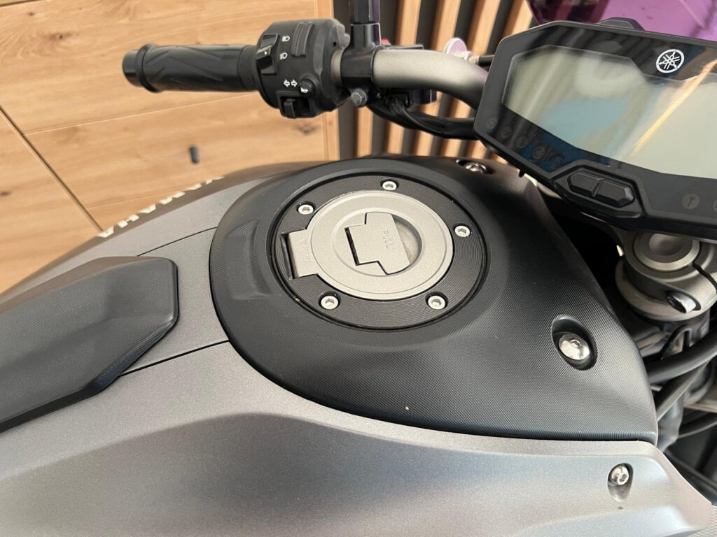 Yamaha MT 07 usato MCMcecchinauto