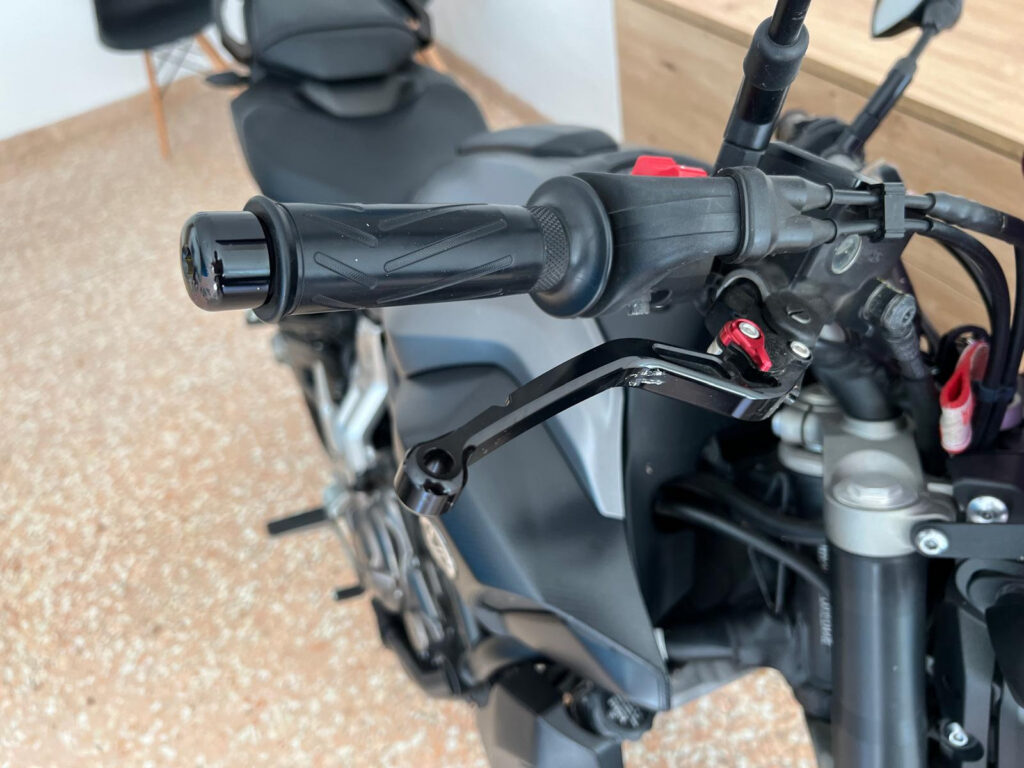 Yamaha MT 07 usato MCMcecchinauto